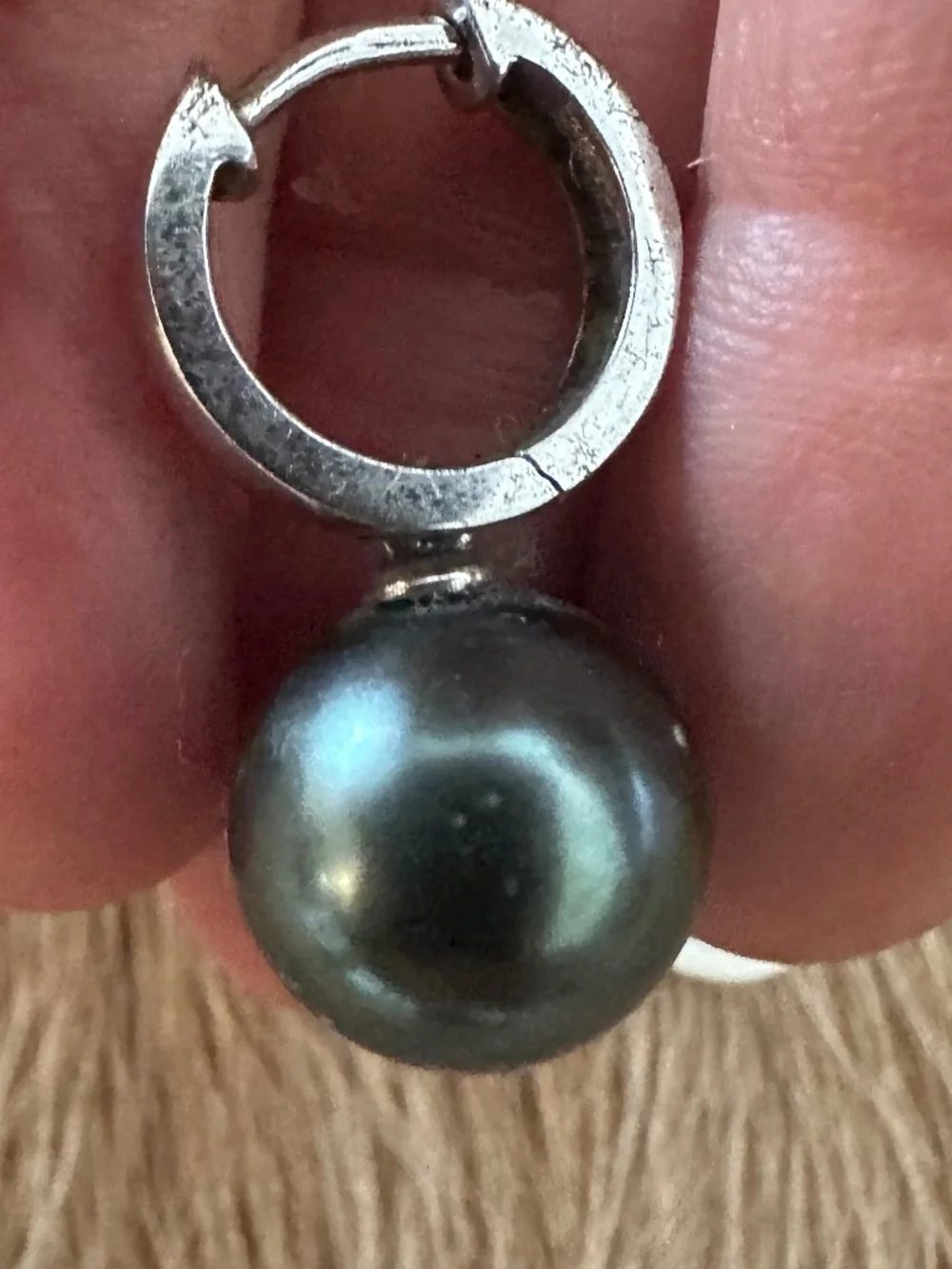South Sea Tahitian Pearls Earrings